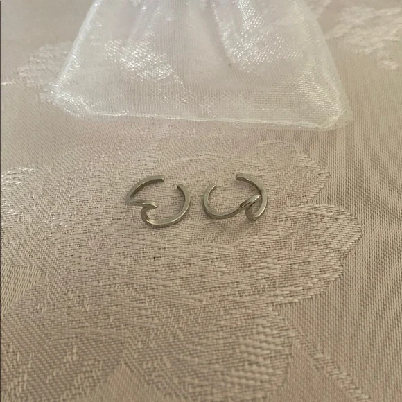 Pair of Silver Ear Cuffs - Picture 3 of 7